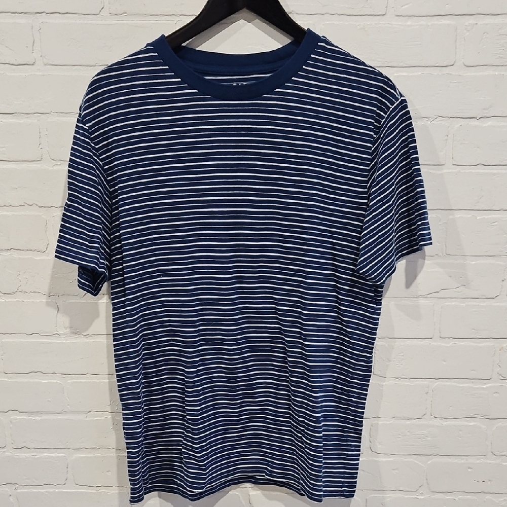 GAP Blue and White Textured Striped Tee
